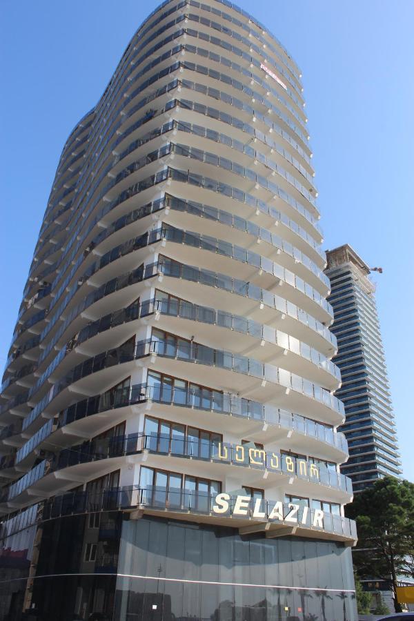 Apartment On The Back Sea บาทูมิ ภายนอก รูปภาพ